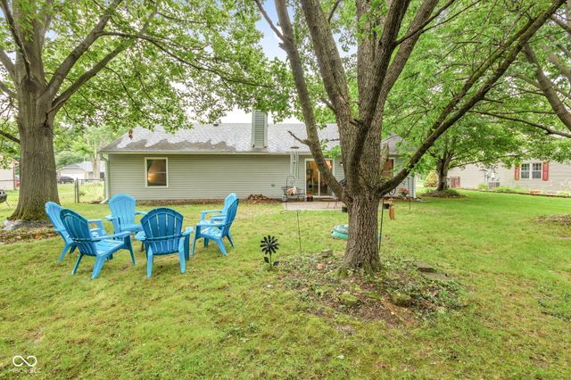 1043 Briarwood Drive, Brownsburg, IN 46112