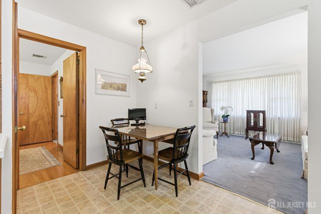35 Lee Avenue, Sayreville, NJ 08879