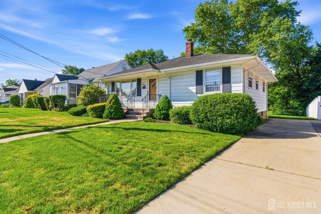 35 Lee Avenue, Sayreville, NJ 08879