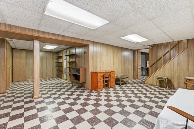 35 Lee Avenue, Sayreville, NJ 08879