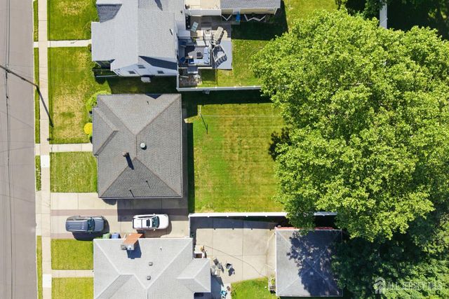 35 Lee Avenue, Sayreville, NJ 08879