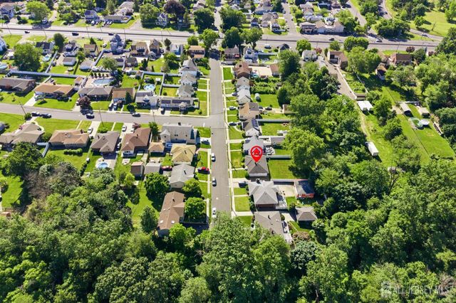 35 Lee Avenue, Sayreville, NJ 08879
