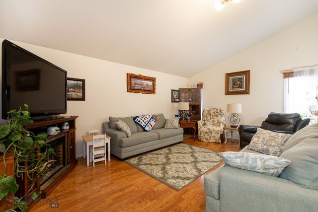 110 E Hamilton, Sheridan, MT 59749