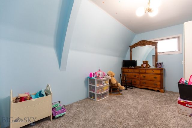 110 E Hamilton, Sheridan, MT 59749