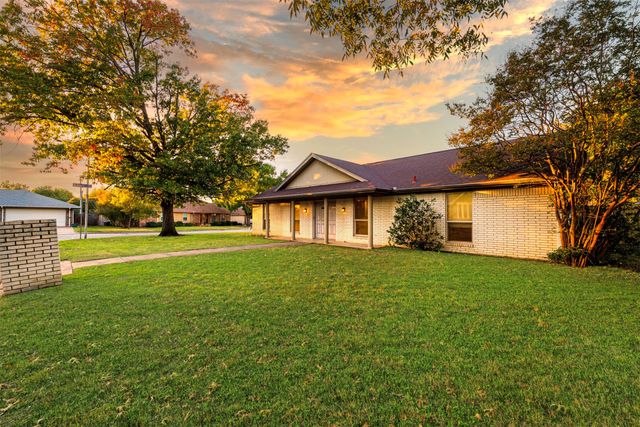 1307 Glassboro Circle, Arlington, TX 76015