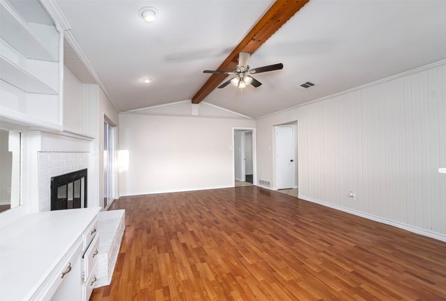 1307 Glassboro Circle, Arlington, TX 76015