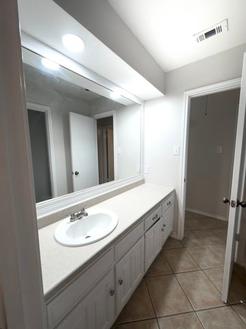 1307 Glassboro Circle, Arlington, TX 76015