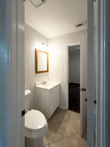 1307 Glassboro Circle, Arlington, TX 76015