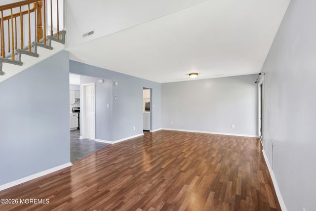 6 Stowe Court, Freehold, NJ 07728