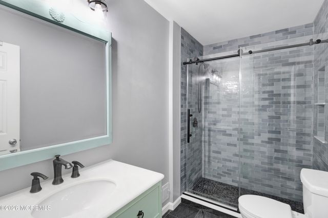 6 Stowe Court, Freehold, NJ 07728