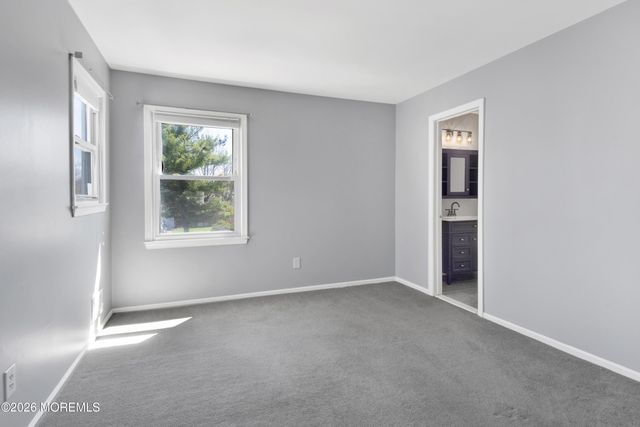 6 Stowe Court, Freehold, NJ 07728