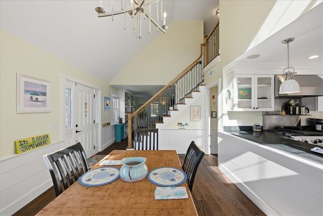 128 Maple Avenue, Little Compton, RI 02837