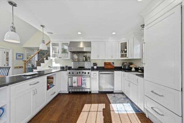 128 Maple Avenue, Little Compton, RI 02837