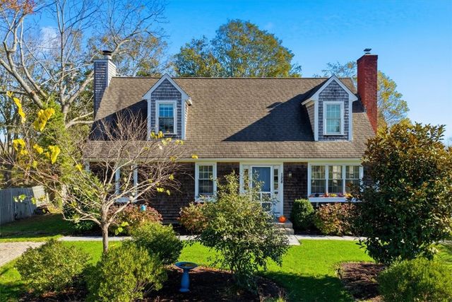 128 Maple Avenue, Little Compton, RI 02837