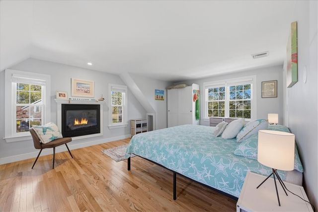 128 Maple Avenue, Little Compton, RI 02837