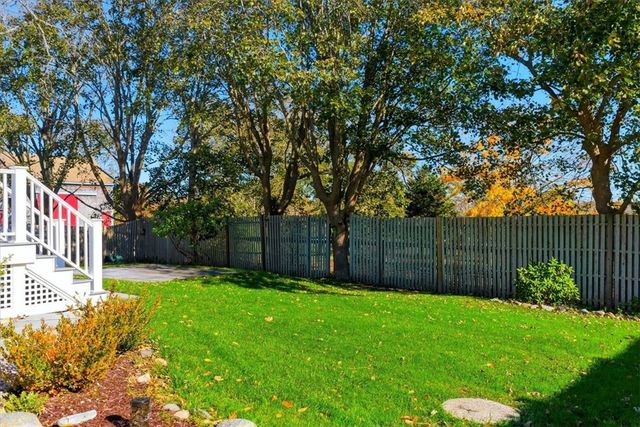 128 Maple Avenue, Little Compton, RI 02837