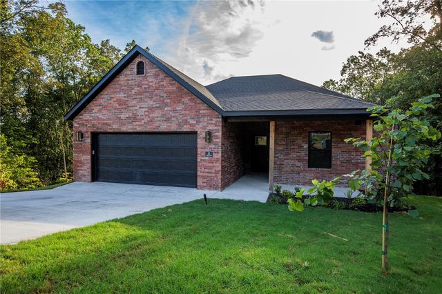 8 Epping Drive, Bella Vista, AR 72714