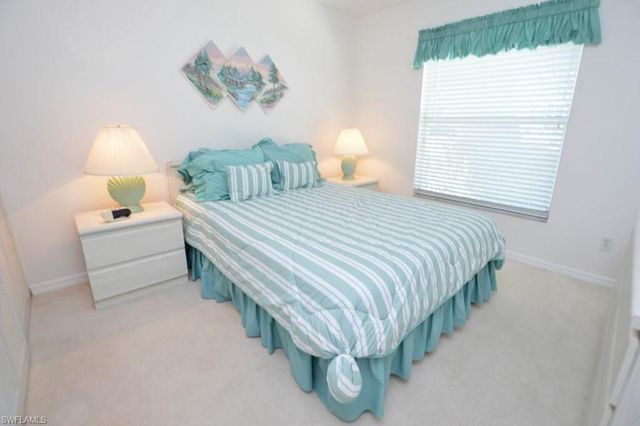 113 Wading Bird Cir Apt 102, Naples, FL 34110