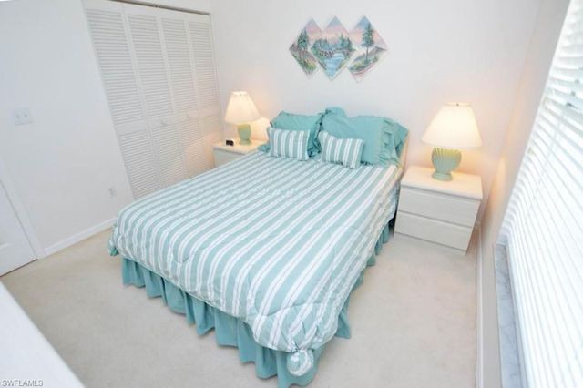 113 Wading Bird Cir Apt 102, Naples, FL 34110