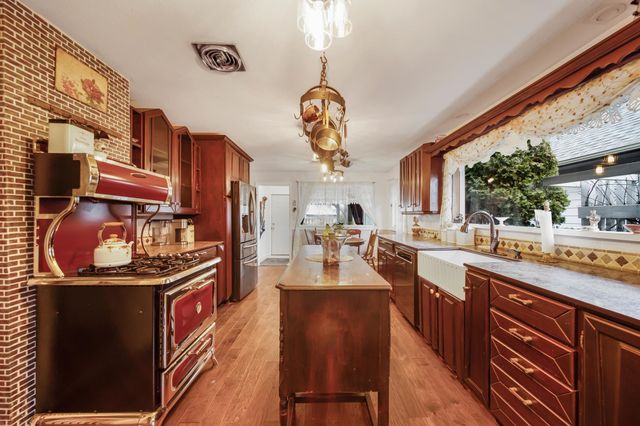 2517 E Illinois Ave, Spokane, WA 99207