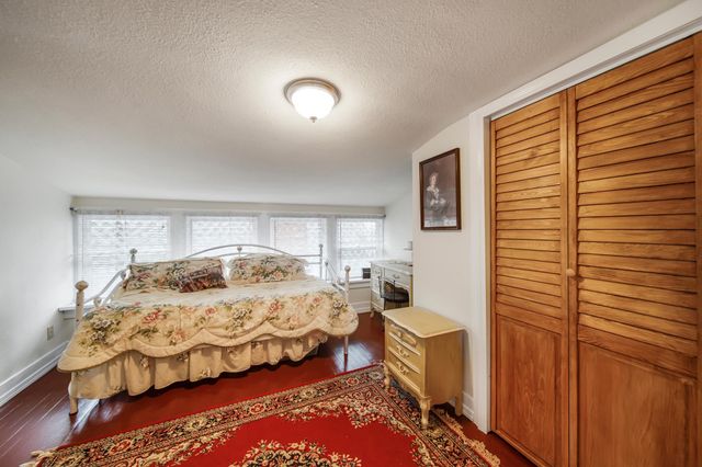 2517 E Illinois Ave, Spokane, WA 99207