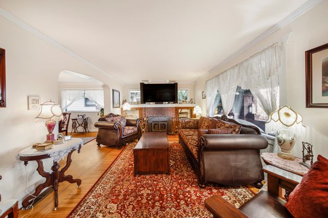 2517 E Illinois Ave, Spokane, WA 99207