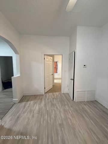 1555 W 6TH Street, Jacksonville, FL 32209