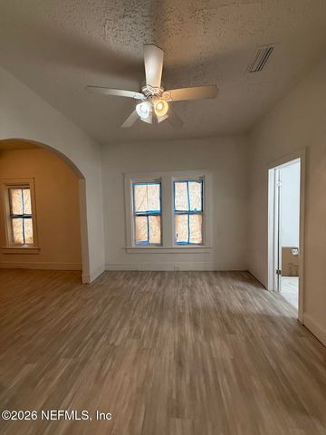 1555 W 6TH Street, Jacksonville, FL 32209