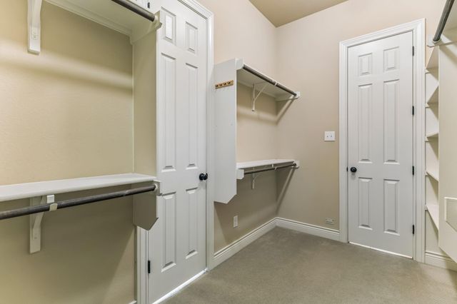 205 E Adelanta PL, Round Rock, TX 78681