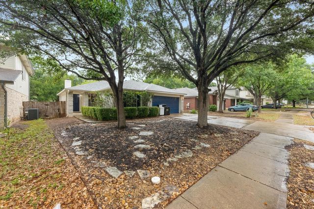 8943 W Hove LOOP, Austin, TX 78749