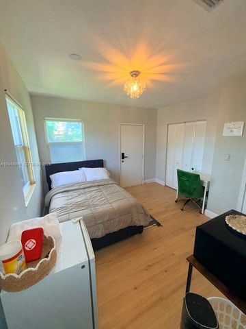 201 Flagler Dr 201, Miami Springs, FL 33166