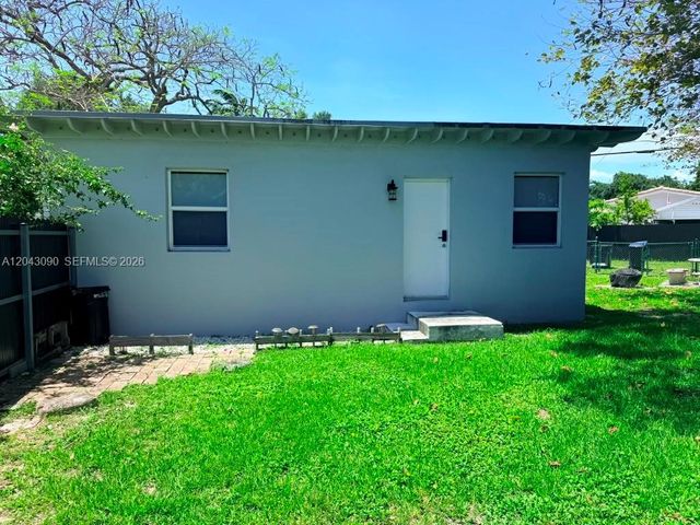201 Flagler Dr 201, Miami Springs, FL 33166