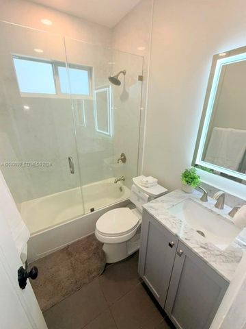 201 Flagler Dr 201, Miami Springs, FL 33166