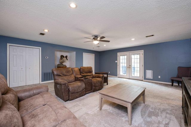 315 Oaklawn Circle, Little Rock, AR 72206