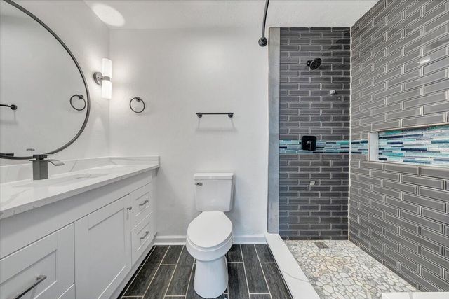 5613 Midway DR, Roanoke, VA 24018