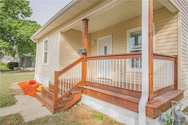 813 E 16th Street, Sedalia, MO 65301