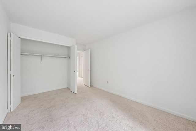 2015 WETHERSFIELD CT, Reston, VA 20191