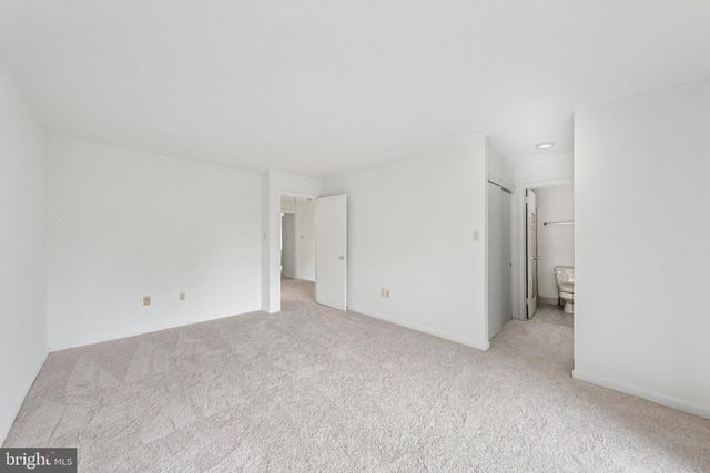 2015 WETHERSFIELD CT, Reston, VA 20191