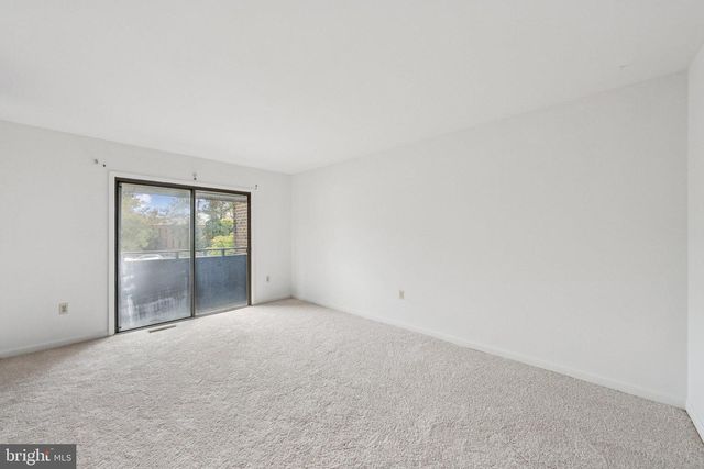 2015 WETHERSFIELD CT, Reston, VA 20191