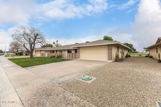 11118 W CAMEO Drive, Sun City, AZ 85351