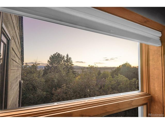 25 Oakridge Dr, Castle Rock, CO 80104