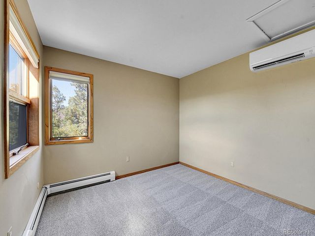 25 Oakridge Dr, Castle Rock, CO 80104