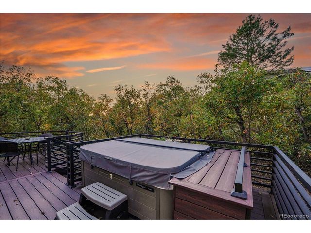 25 Oakridge Dr, Castle Rock, CO 80104