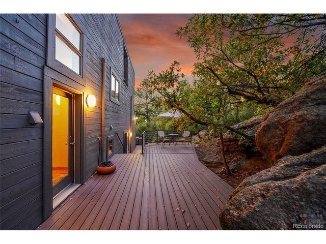 25 Oakridge Dr, Castle Rock, CO 80104