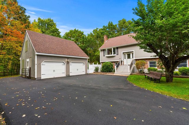 202 Lacy St, North Andover, MA 01845