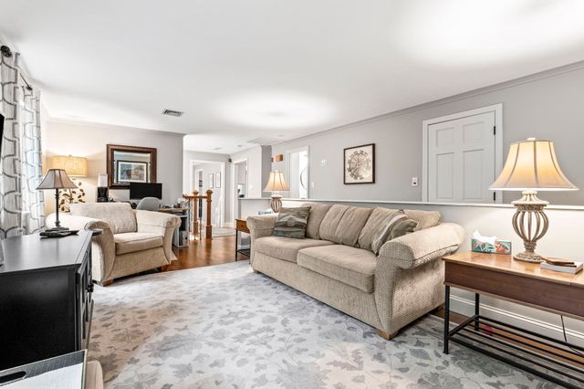 202 Lacy St, North Andover, MA 01845