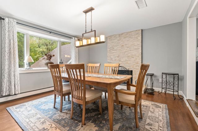 202 Lacy St, North Andover, MA 01845