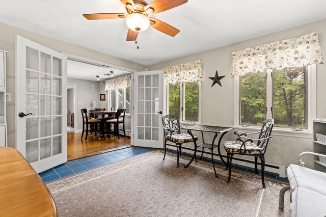 202 Lacy St, North Andover, MA 01845
