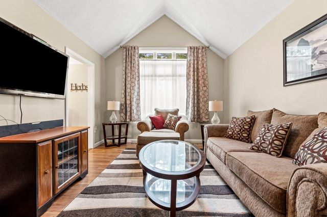 202 Lacy St, North Andover, MA 01845