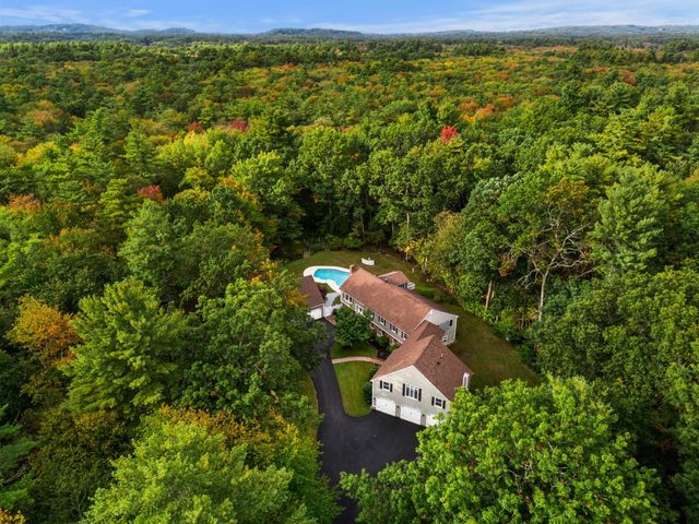 202 Lacy St, North Andover, MA 01845